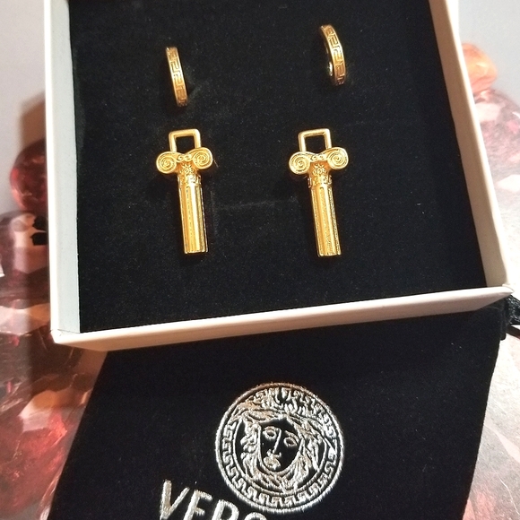 DO NOT BUY , ONLY FOR M Versace Night & Day Huggie Column Earrings - Picture 7 of 8